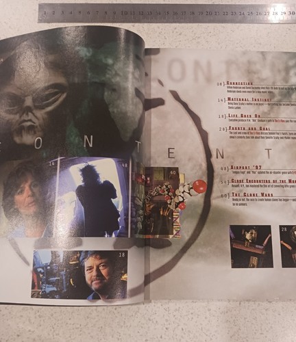 The Official Xfiles Magazine Season 4 Guide, David Duchovny Gillian Anderson UFO - Picture 4 of 24