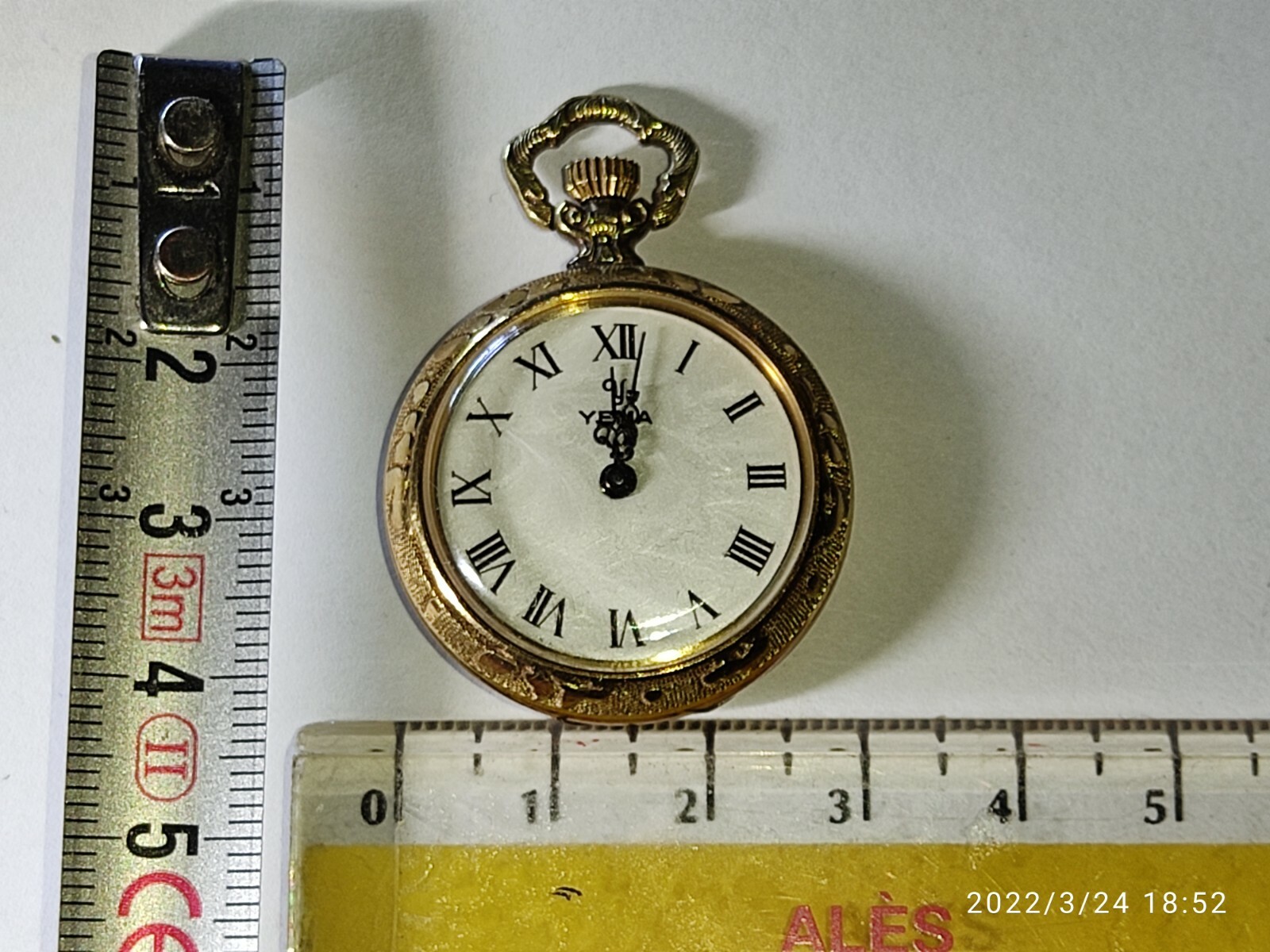 Montre Ancienne Yema – Bijou Vintage à Réviser, Pour Adulte Unisexe