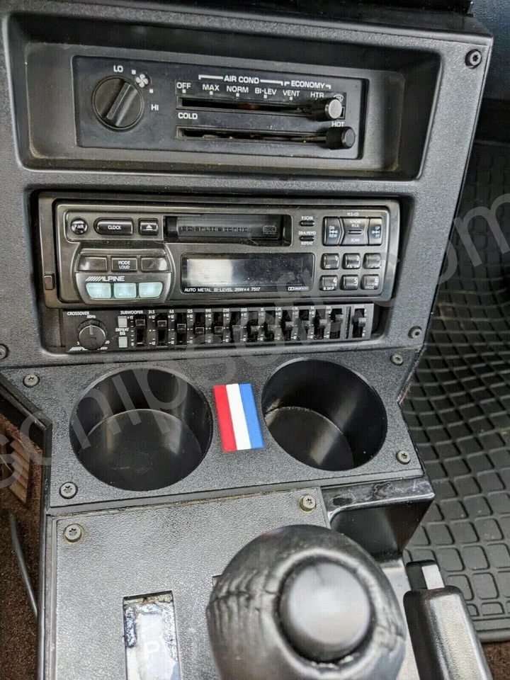 Portavasos doble Chevrolet Camaro 3ª/Tercera generación con LOGOTIPO DE LAZO y retroiluminación LED Foto 4 de 4