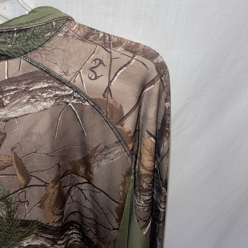 Realtree Men’s Camo Shirt Size Large Brown Green Athleisure Hunting Outdoors - Picture 10 of 12