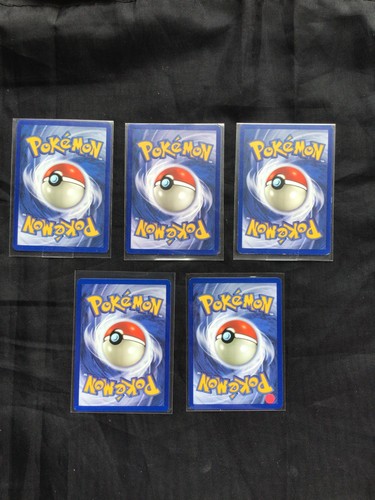 Pokemon Cards: 1st Edition Fossil 29 Card Non-Holo Lot - Picture 8 of 8