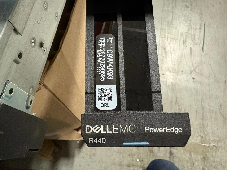 DELL PowerEdge R440 Xeon gold 5115  RAM 2x 960GB SSD - Image 3 of 3