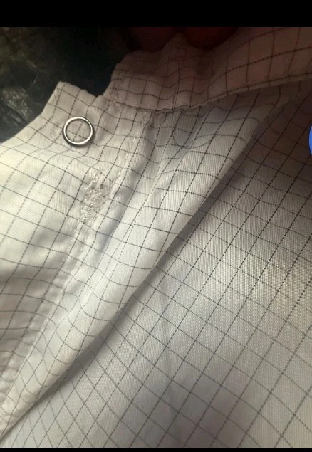 1 Muñeca tejida reutilizable frontal con botón de protección para servicios de sala limpia Prudential Foto 3 de 3