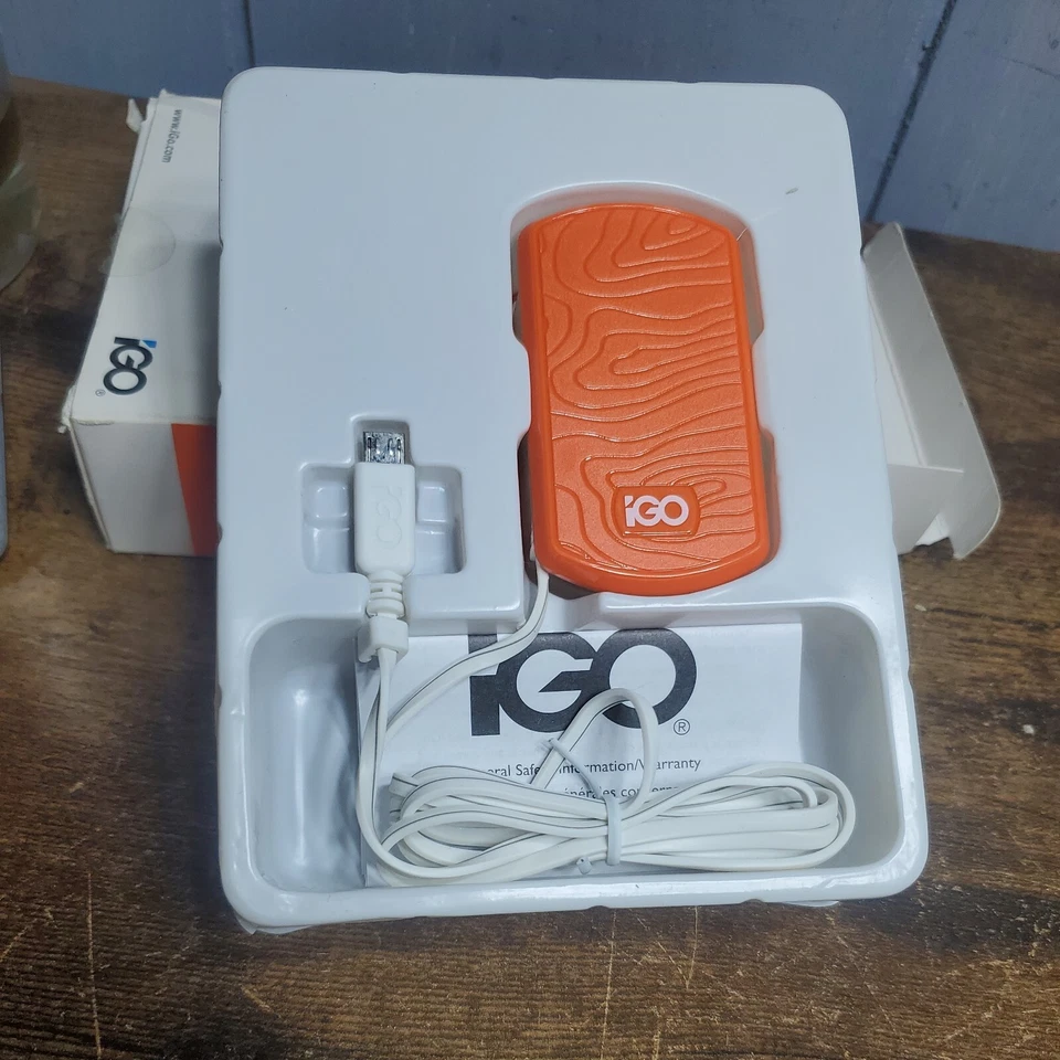 iGo Smartphone Wall Charger New And Never Used orange  - Image 4 of 4