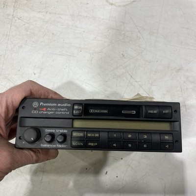 READ 1995 VW Passat PREMIUM AUDIO RADIO CASSETTE STEREO 357035186H
