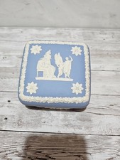 Wedgwood blau Jasperware quadratische Schmuckschatulle mit Deckel