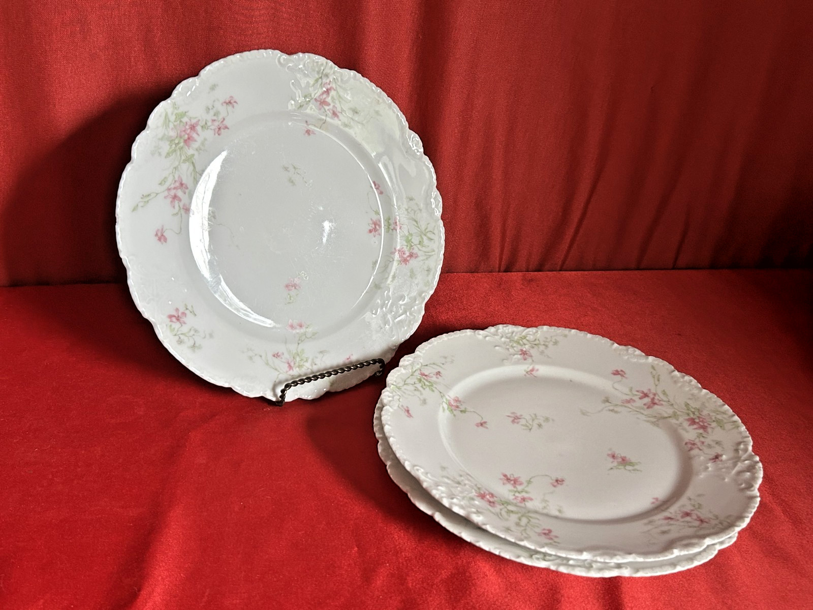 Set of 3 - Theo Haviland Limoges France Schleiger Dinner Plates 9-7/8