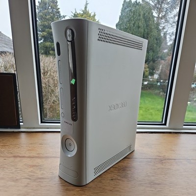 Microsoft Falcon V2 Xbox 360 Weiß Nur Konsole HDMI - Disc Laufwerk Defekt