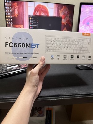 Leopold FC660MBT White Bluetooth 65% Double Shot PBT Cherry MX Silver switches