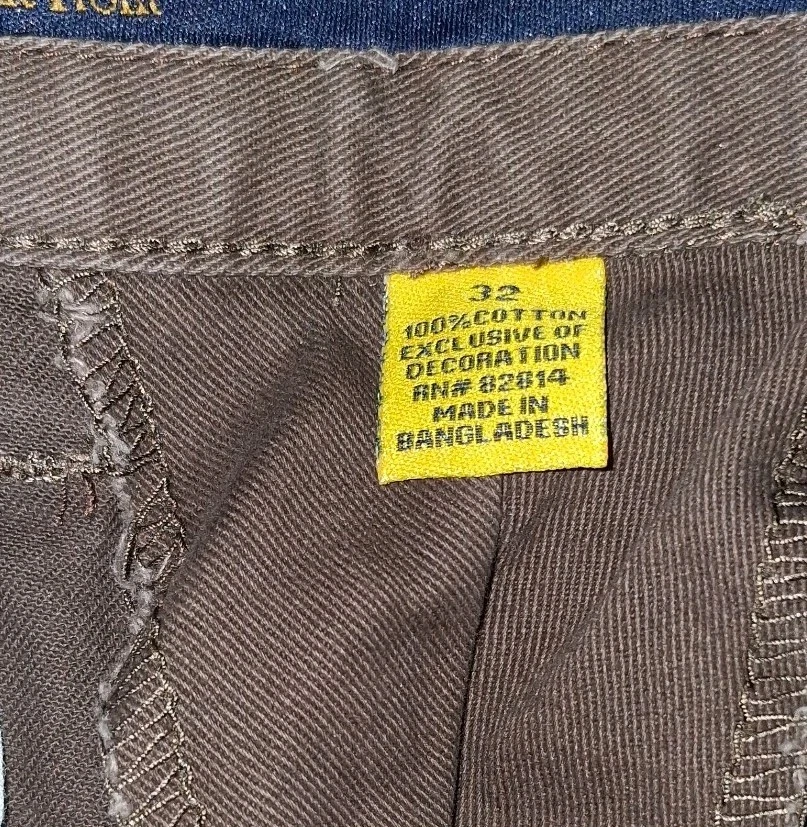 Calça retrô regular vintage anos 90 cabeça de pato masculina tamanho cáqui cônica - Imagem 3 de 4