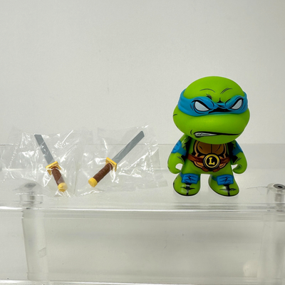 Kidrobot Teenage Mutant Ninja Turtle Shell Shock Leonardo Figure w