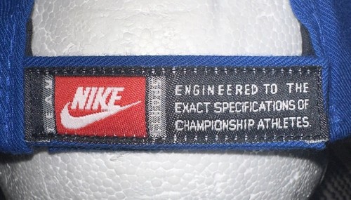 Sombrero crujiente raro Nike Dallas Mavericks años 90 de colección Taiwán NBA cierre de gancho y bucle - Imagen 9 de 15