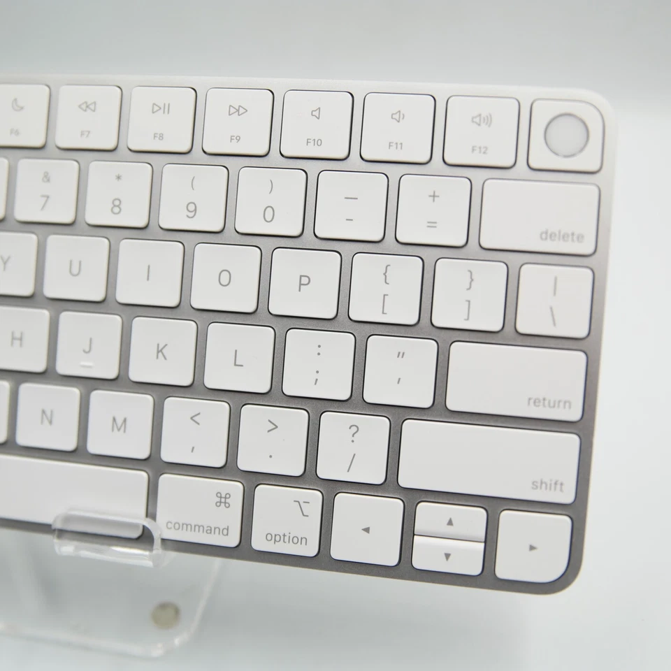 Apple Magic Keyboard w/ Touch ID (USB-C) - White - A3118 #MXCK3LL/A. USED. - Image 4 of 4
