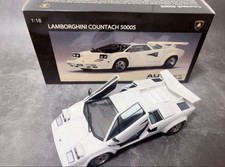 AUTOart 1/18 Lamborghini Countach 5000s White 542600