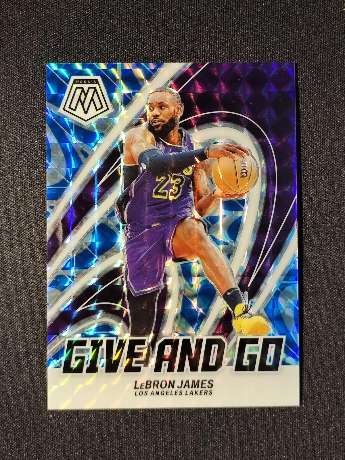 2023-24 Panini Mosaic Give and Go LeBron James #3 Reactive Blue 25/99 CR49