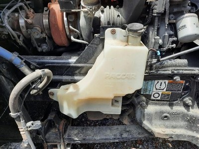 Replaces R86-1015 2023 KENWORTH T680 WINDSHIELD WASHER RESERVOIR ,  MD