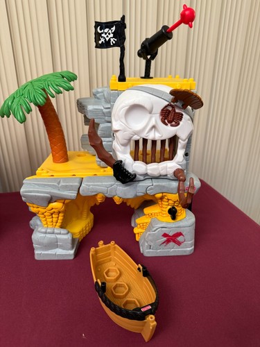 Fisher Price Imaginex Adventures Captain Hook Island, 2007, w/ Bonus Shark Raft - Picture 2 of 10
