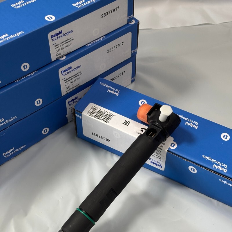 New Injectors For Bobcat D24 400903-00074D 28337917 7275454 Doosan Delphi 