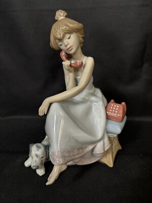Lladro  CHIT CHAT''  Figurine ~ Spain ~ #5466 ~ NO BOX