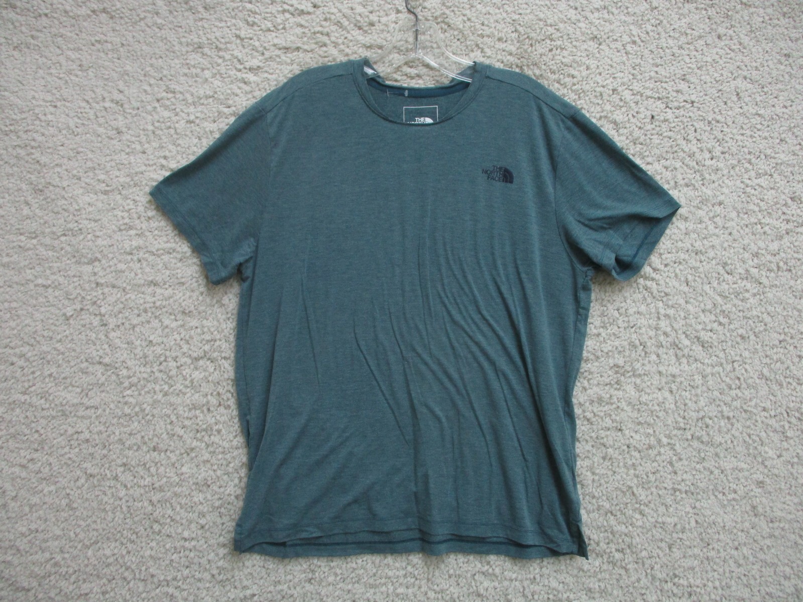 The North Face Mens Large Blue Athletic Stretch Logo Shirt Modern Fit