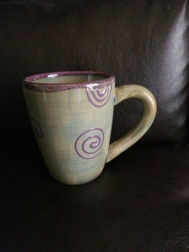 Tabletops Lifestyles Ambrosia Sage Green  Mug Hand Painted&Crafted Made in China - Afbeelding 1 van 13