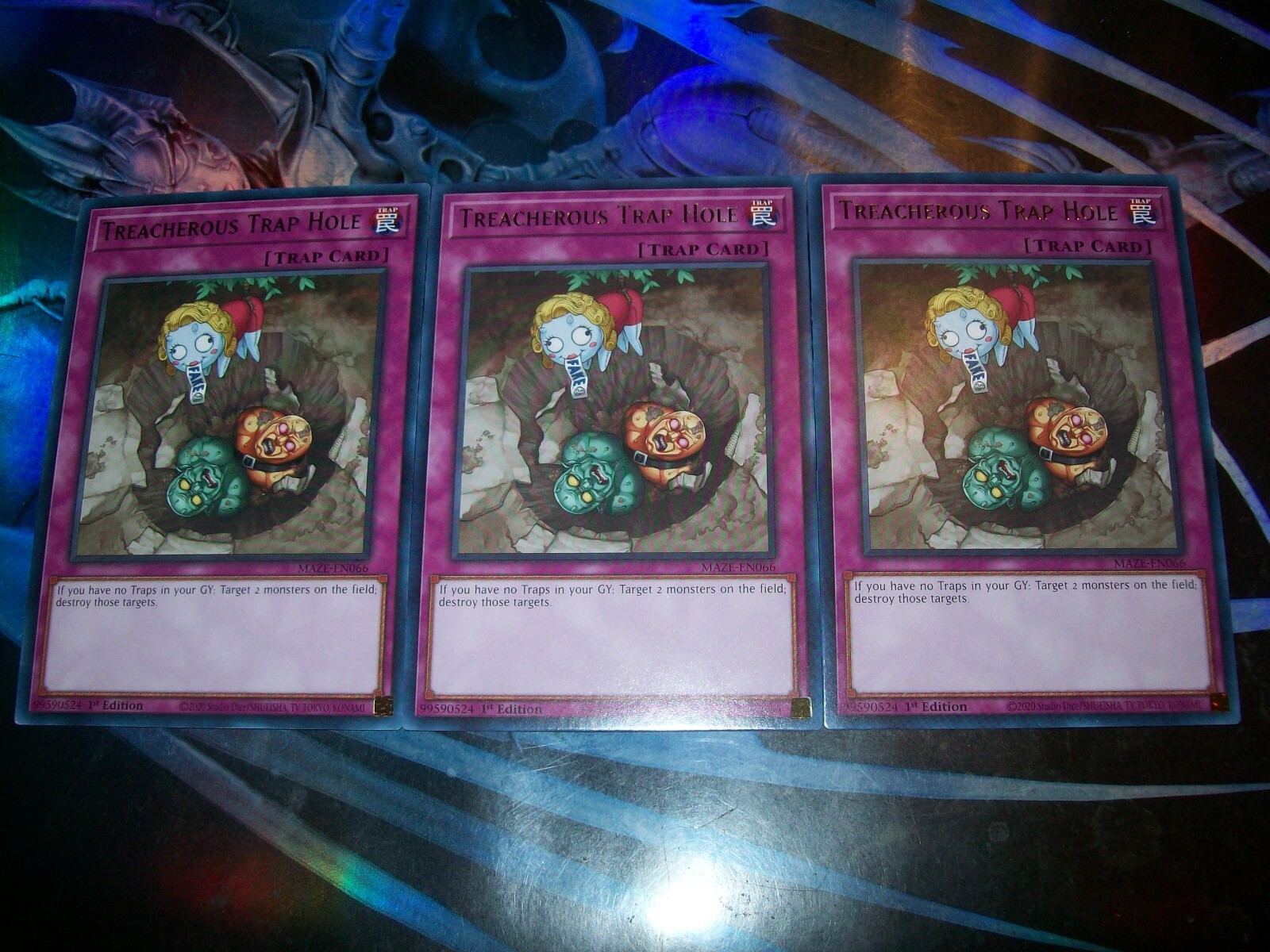 3x Treacherous Trap Hole 1st Edition Rare MAZE-EN066 Yu-Gi-Oh!