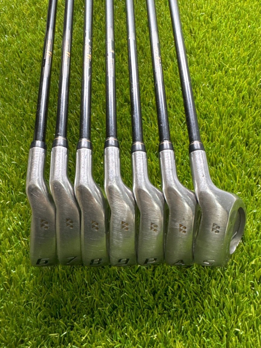 YONEX CYBER STAR 2000 7pcs 6-9,PW,AW,SW Carbon Shaft Flex-R YONEX CYBER STAR 2000 7pcs 6-9,PW,AW,SW Carbon Shaft Flex-R