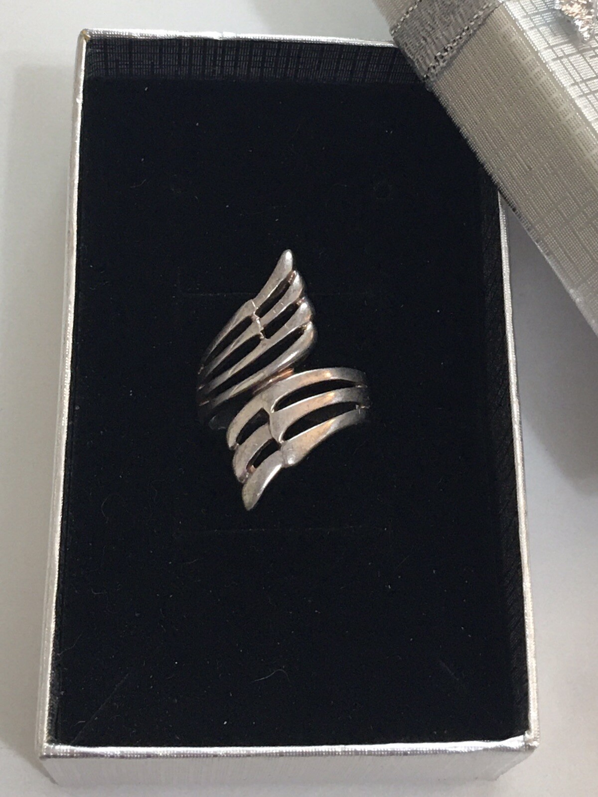 Vintage 925 Solid Sterling Silver Ring Unique Ove… - image 1