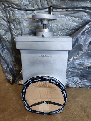 VACUUM RESEARCH COMPANY GATE VALVE Make an offer! 