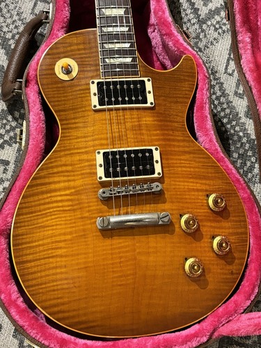 Gibson Les Paul Classic Premium Plus Honey Burst 1995 Electric Guitar - Picture 2 of 11