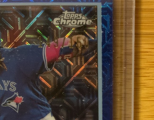2024 Topps Chrome Vladimir Guerrero jr. Blue Mojofractor /150 - Picture 3 of 3