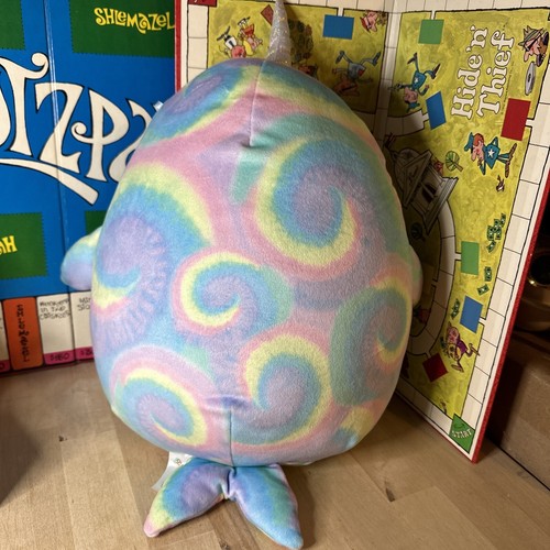 Peluche Squishmallows 11" Ter the Narwhal 2023 San Valentín - Imagen 3 de 4