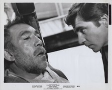 Foto original vintage de Anthony Quinn + Alan Bates en Zorba el griego (1964) 779