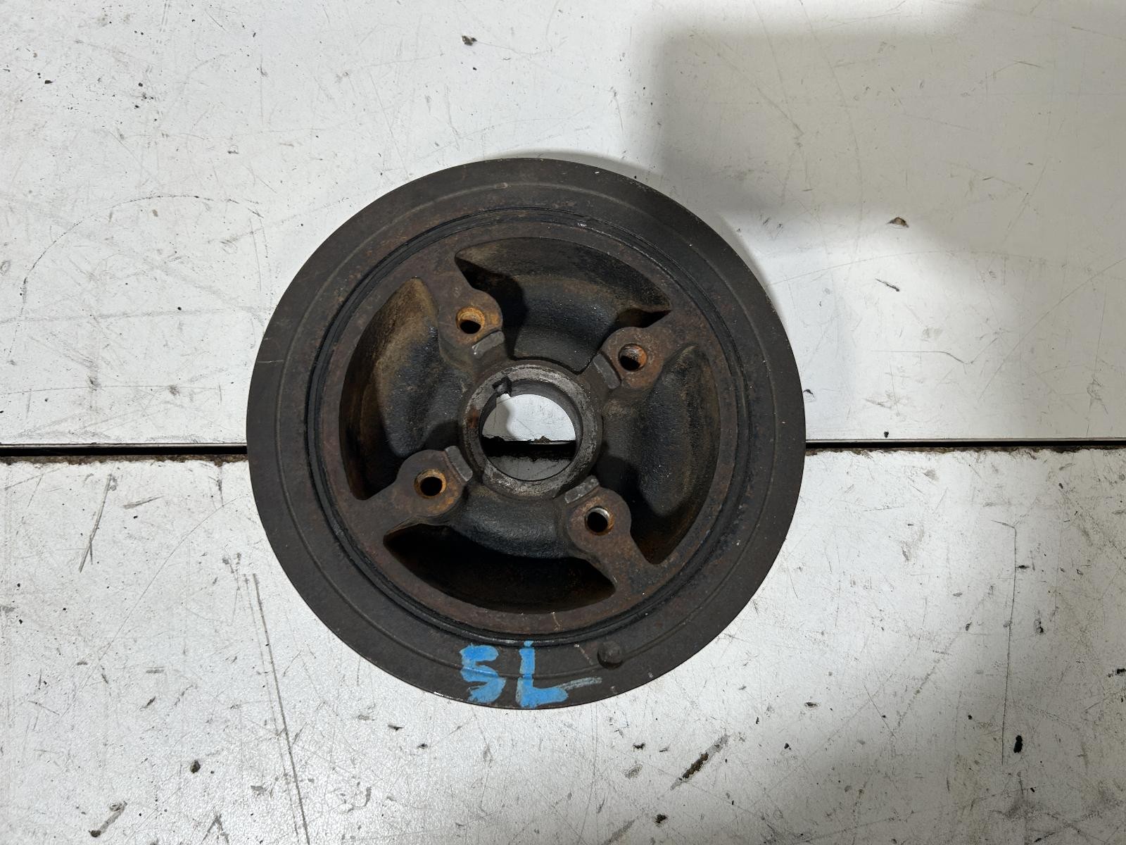 2000 Toyota Hilux Crankshaft Pulley LN106 09/1997-03/2005 image 2