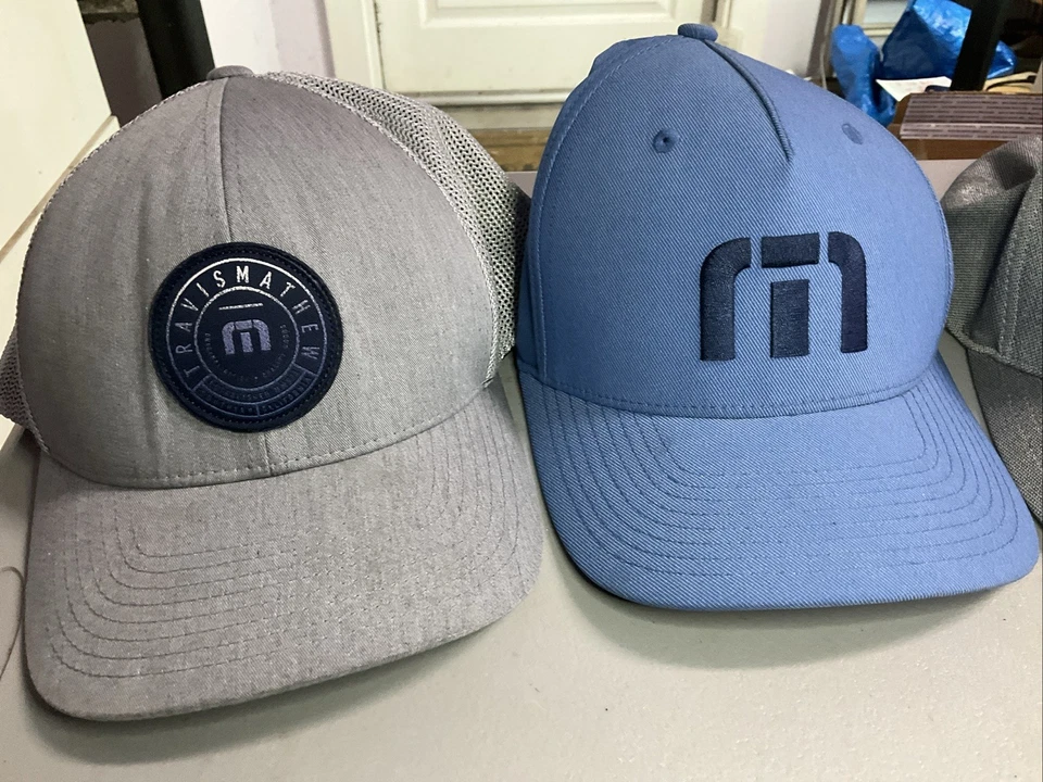 Lote de 3 sombreros de béisbol Travis Mathew Flexfit 110 para hombre L/XL Foto 2 de 4