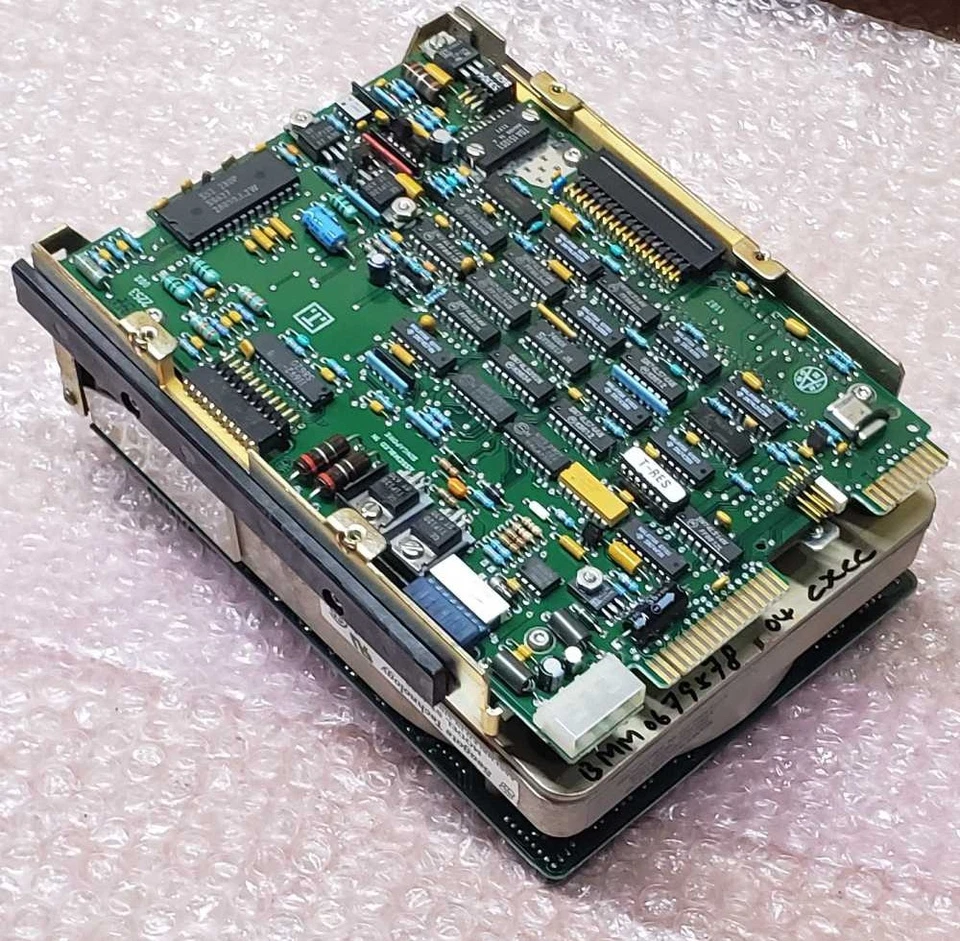 Tested vintage 1986 Seagate ST4038 30MB 5.25" FH MFM hard disk drive, IBM 5170 - Image 4 of 4