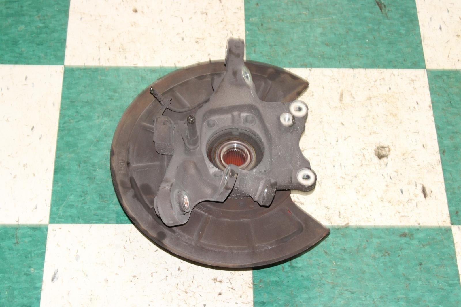Maserati Ghibli 2014-2022 Rear Left Steering knuckle