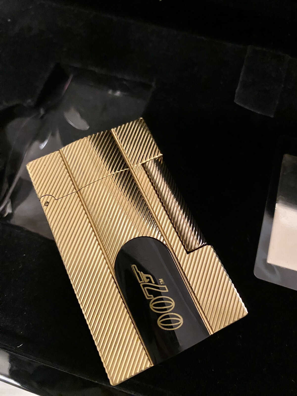 Auth Slightly Used S.T. Dupont James Bond 007  Connected Lighter 016115 Gold