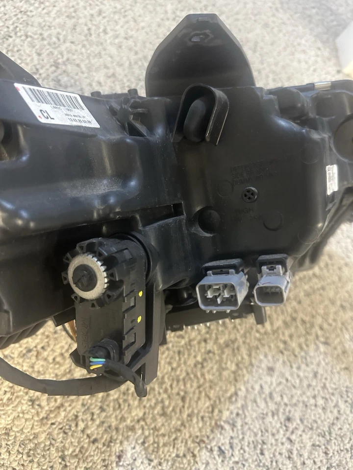 2019-2022 Mitsubishi Outlander PHEV GT Hybrid Left OEMHeadlight LED HID 8301D341 - Image 3 of 4