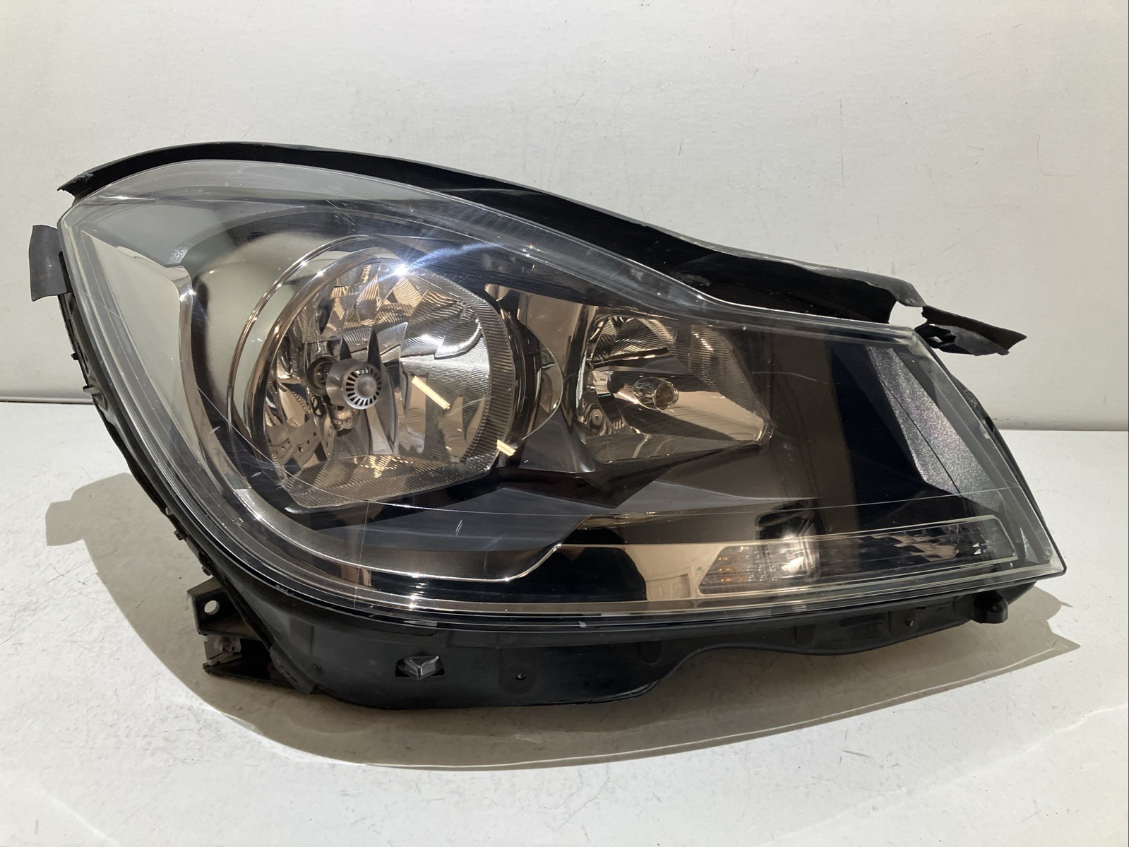 2012 - 2015 Mercedes-Benz C 250 300 350 Passenger RH Halogen Headlight OEM