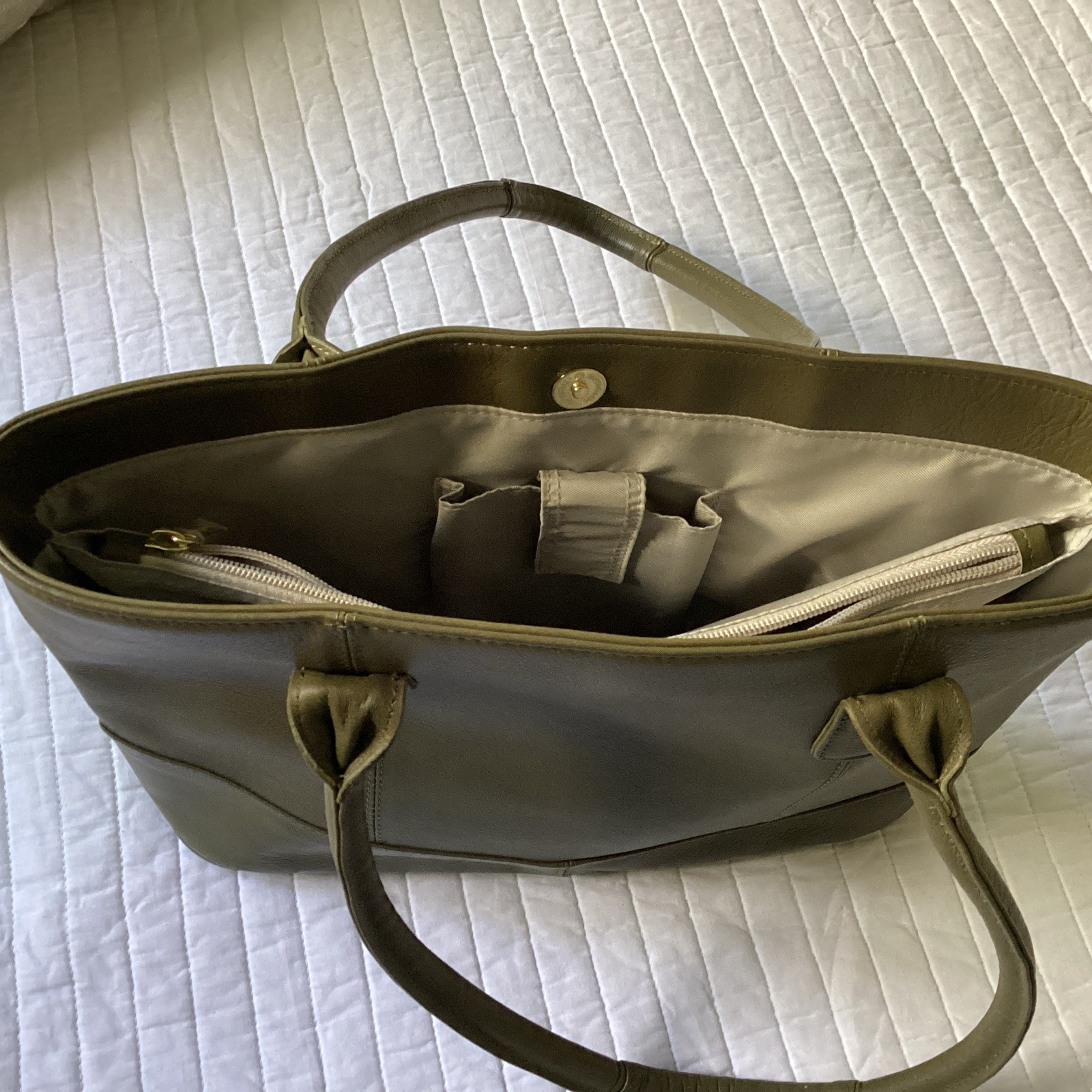 Ameri Leather Green  Leather Tote Bag - image 4