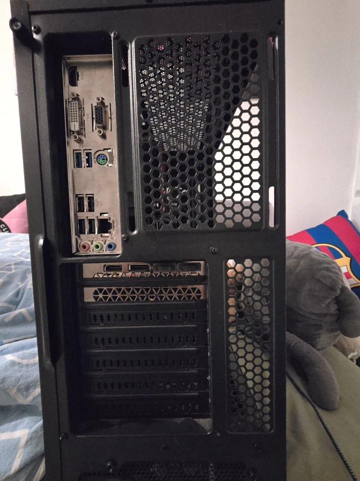 Starker Gaming/Office PC Intel Core i7-10700 8 Kerne RTX 3060, 32GB RAM, 1TB SSD - Bild 2 von 4