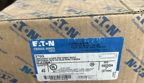 Crouse Hinds 370G, Box of 40 Pcs, 1” Form 7 Condulet Covers W/ Built On Gaskets - Picture 1 of 4