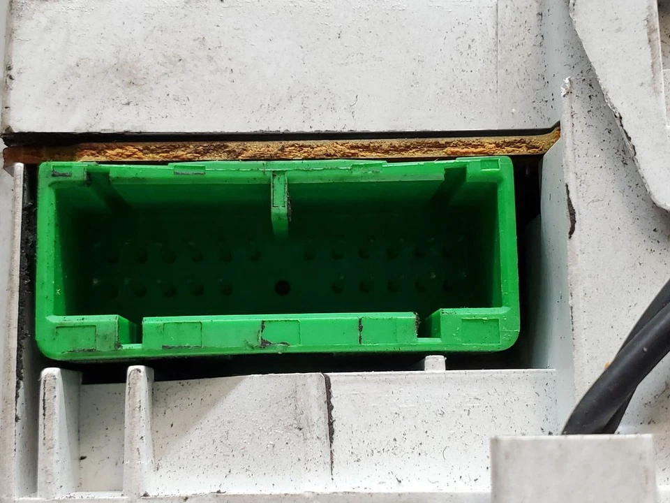 1998 Honda Accord Speedometer Custer OEM - Image 3 of 4