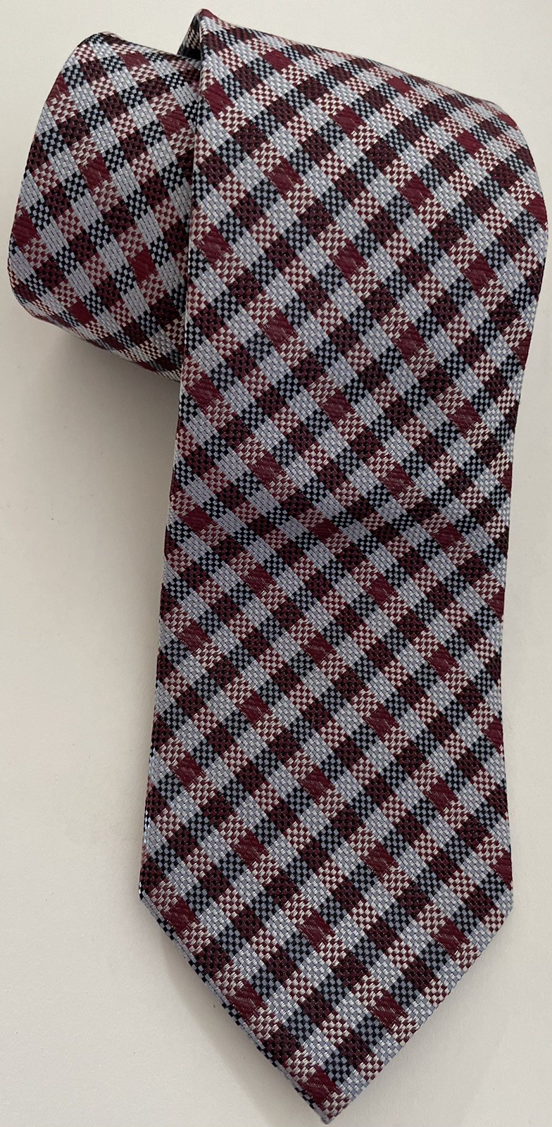 NWT Tommy Hilfiger Mens Plaid 100% Silk Tie