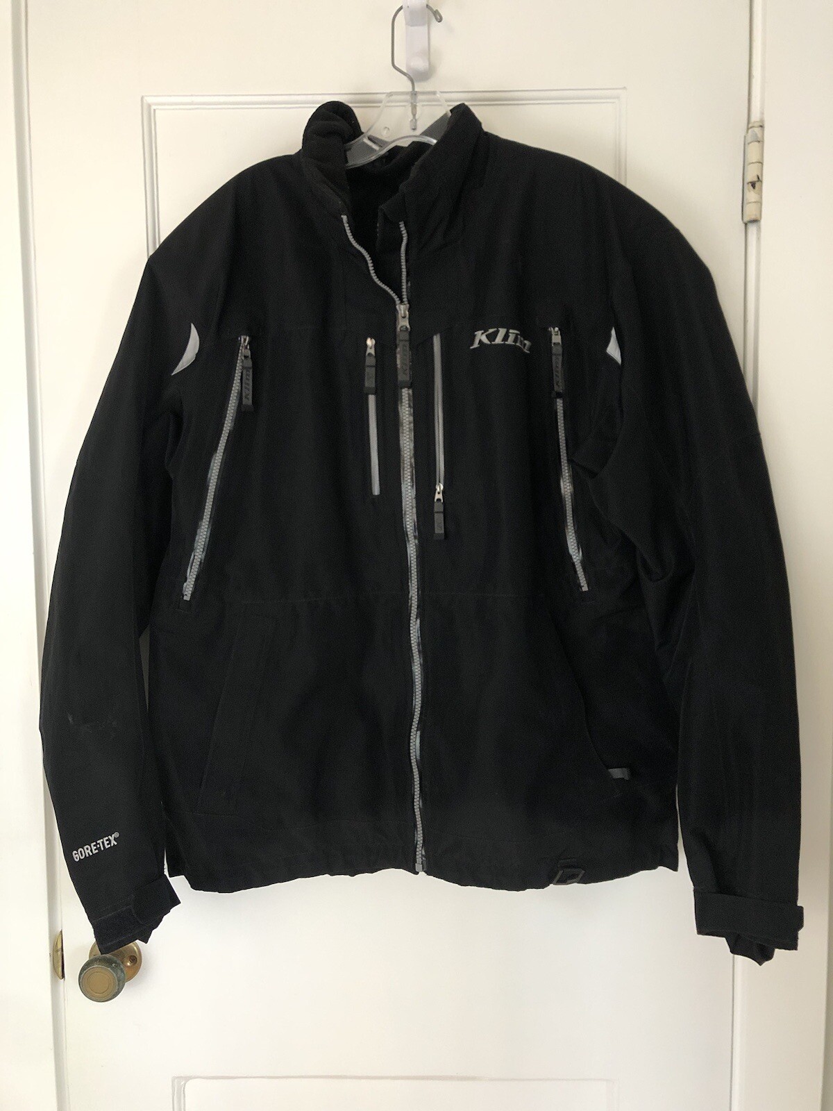 Picture 1 of 11