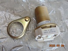 NOS ALLEN BRADLEY 800H-HP2KB6 SER C 2-POSITION SELECTOR SWITCH missing knob