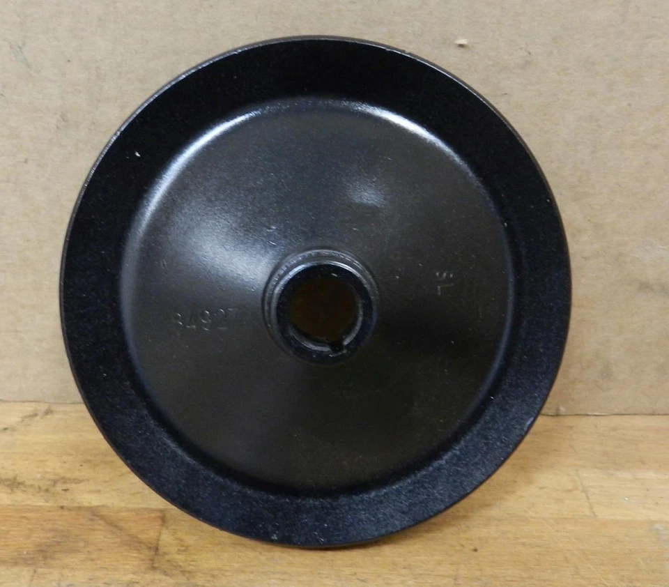 1968-70 Buick Skylark 350ci 5.7L V8 polia de bomba de direção hidráulica usada 1384927 - Imagem 3 de 4