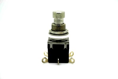 DPDT MOMENTARY FOOTSWITCH WITH SOLDER LUGS - 6 PIN