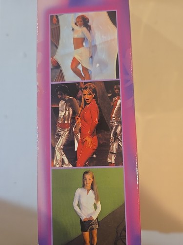 Britney Spears Puppe, Ups! I Did It Again roter Catsuit (Play Along #20000) gebraucht - Bild 5 von 6